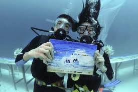 2013 Trang Underwater Wedding Ceremony – Trang